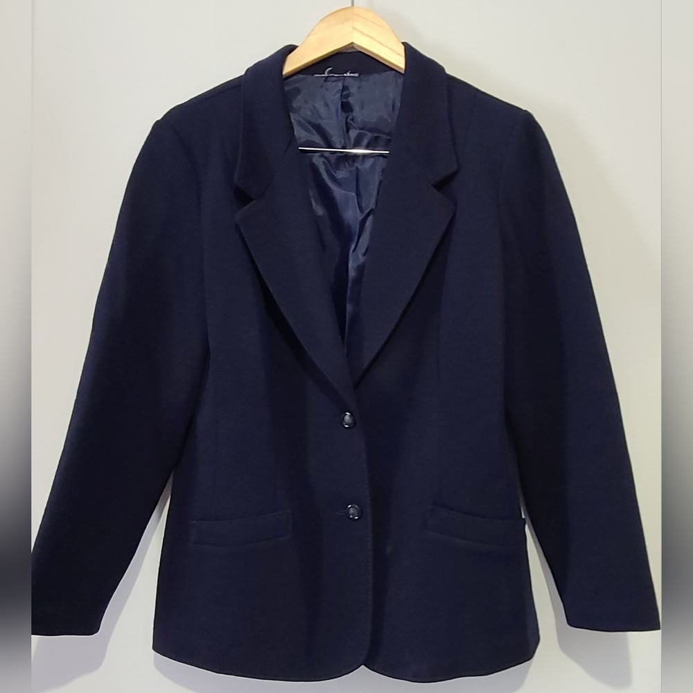 Navy blue women's vintage 100% pure wool 3 piece (blazer, skirt & trousers) suit